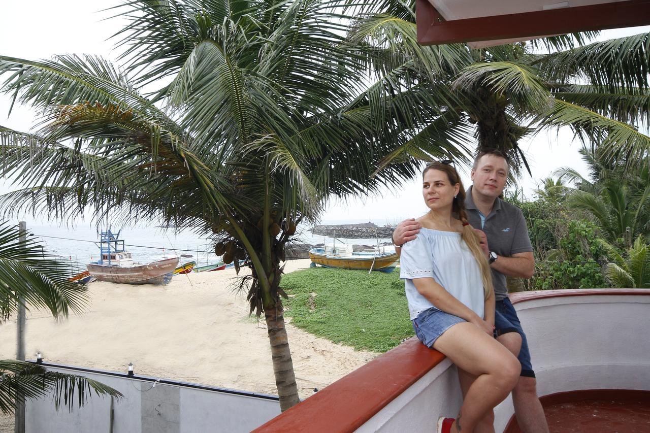 Italia Beach Hotel Ambalangoda  Bagian luar foto